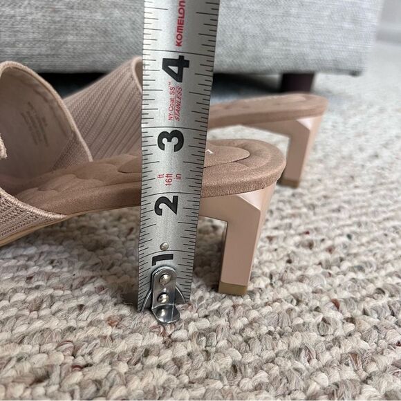 Vivaia Square-Toe Block Heel Sandals - Picture 11 of 16